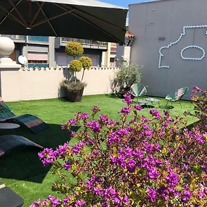 200 & Terrace Alojamento de Acomodação e Pequeno-almoço
